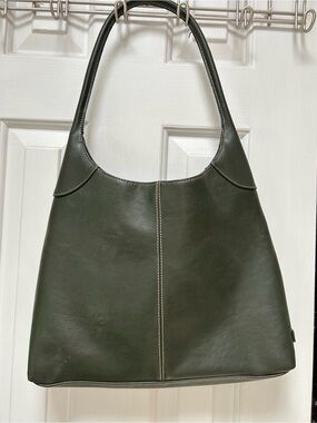 Dark Green LeatherLooking Tote w/Interior Zipper Pocket, attached change purse +